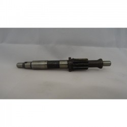 700189 Gear spindle