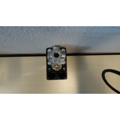 503290 Automatic pressure switch voor CRM1045/46 (3 uitgangen)