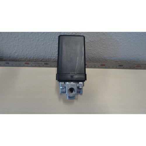 503290 Automatic pressure switch voor CRM1045/46 (3 uitgangen)